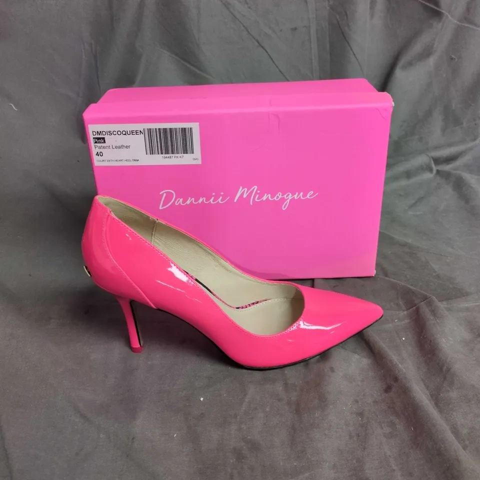 DANNII MINOGUE PINK PATENT LEATHER HIGH HEELS – UK7 (EU40) – BOXED
