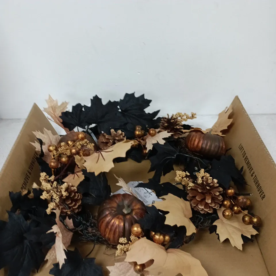 THE VERY COLLECTION AUTUMN/HALLOWEEN PRE LIT BLACK/BEIGE LEAF WREATH