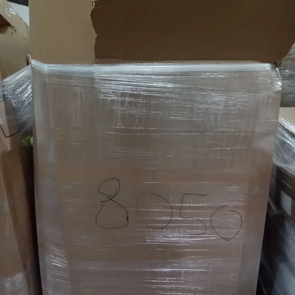 PALLET OF ASSORTED ITEMS INCLUDING PJ WOOD FOLDING TV TRAY & SNACK TABLE, HOMIDEC DRYING RACK, AMAGABELI FIREPLACE TOOLS SETS BLACK, FOLDOUT CAMPING CHAIR, HOME 21 GALLON AUTOMATIC TRASH CAN