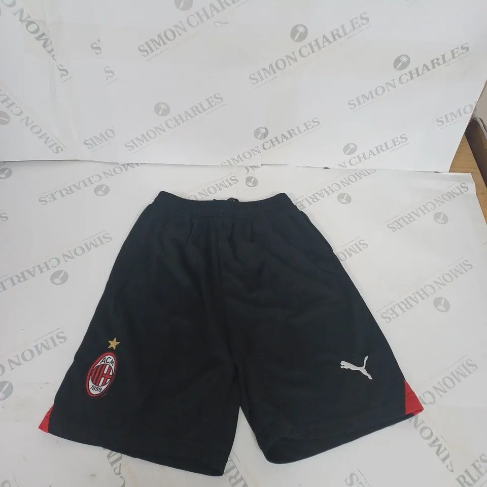 AC MILAN FC HOME SHIRT AND SHORTS SIZE 26
