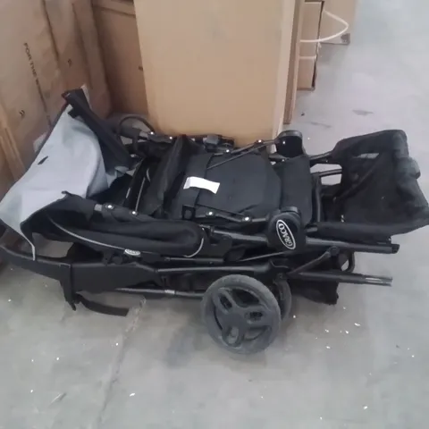 GRACO BABY STROLLER 
