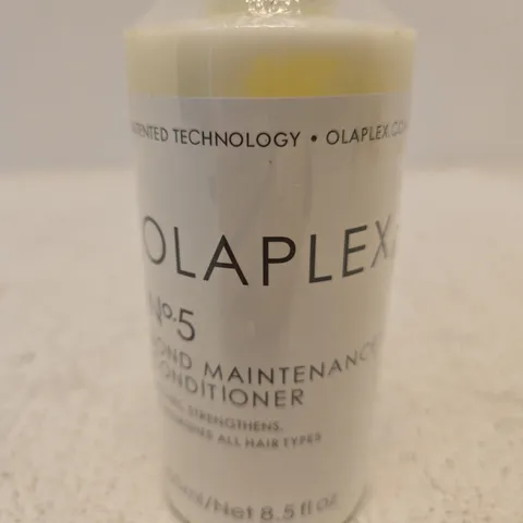 SEALED OLAPLEX NΒ°.5 BOND MAINTENANCE STRENGTHENING CONDITIONER 250ML