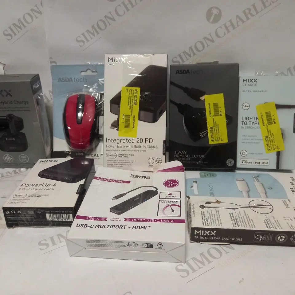 BOX TO CONTAIN APPROX. 20 X ASSORTED ELECTRONIC & TECH PRODUCTS, INCLUDES EARPHONES, CHARGING CABLES, POWER BANK ETC 
