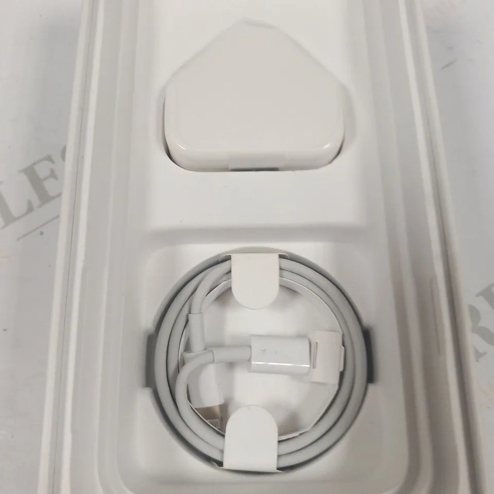 BOXED APPLE IPHONE 11 MOBILE PHONE 64GB