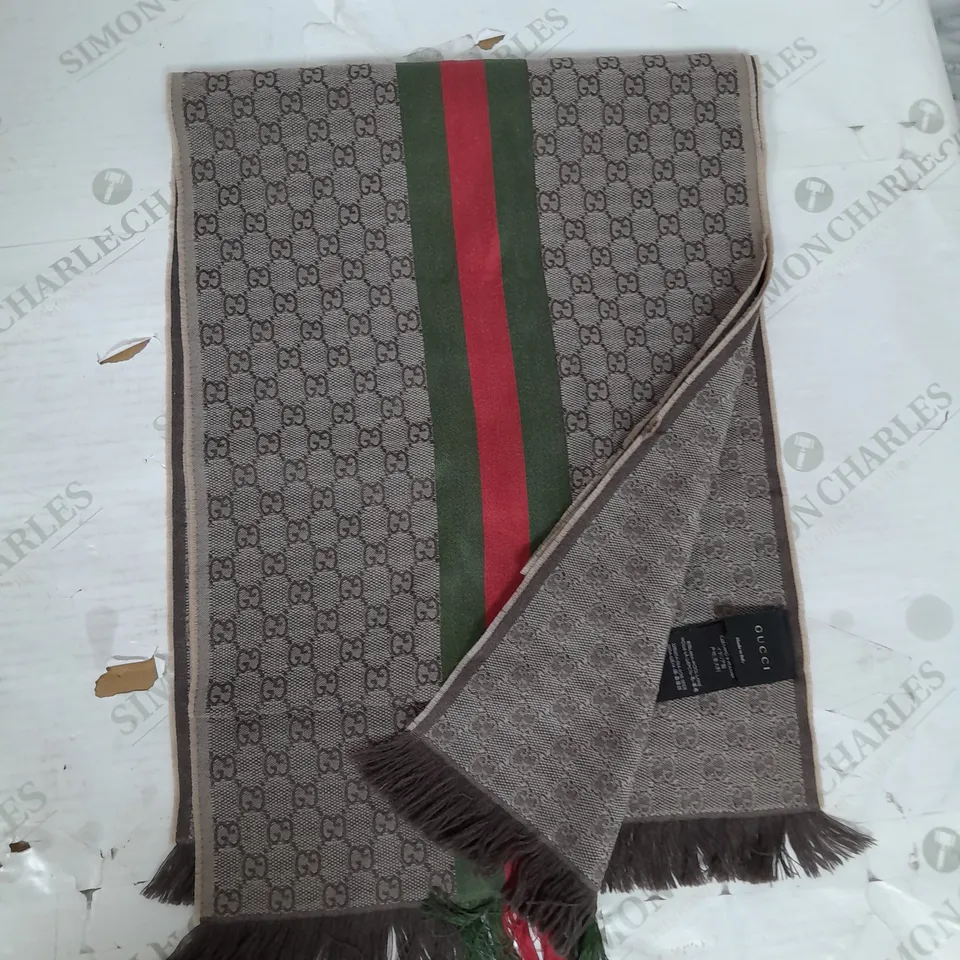GUCCI FRINGE STRIPE SCARF IN BROWN 