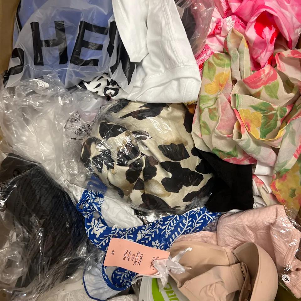 LARGE BOX OF ASSORTED BAGGED AND UNBAGGED CLOTHING TO INCLUDE H&M, SHEIN & IN THE STYLE