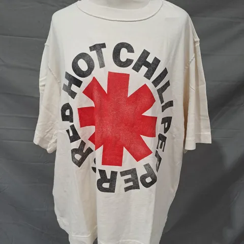 ABERCROMBIE & FITCH RED HOT CHILI PEPPERS T-SHIRT IN CREAM SIZE LARGE