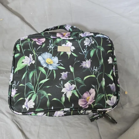 FLORAL-PATTERN FABRIC BAG WITH HANDLE – BLACK BACKGROUND