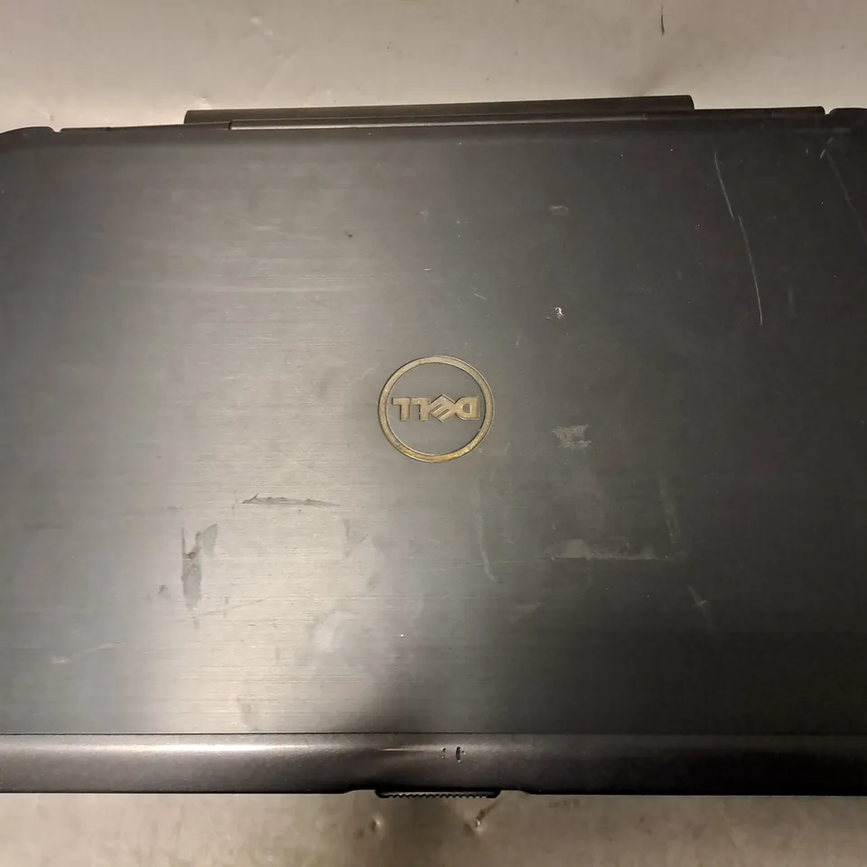 DELL LATITUDE E5530 LAPTOP