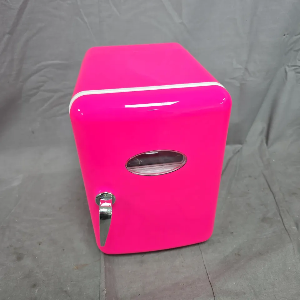 SO CHILL MINI FRIDGE PINK 