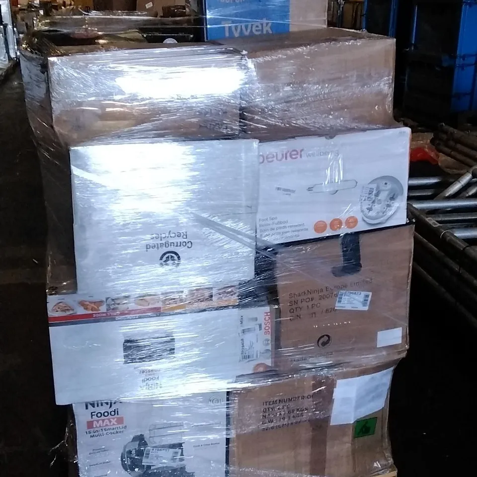 PALLET OF APPROXIMATELY 32 UNPROCESSED RAW RETURN HOUSEHOLD AND ELECTRICAL GOODS TO INCLUDE;