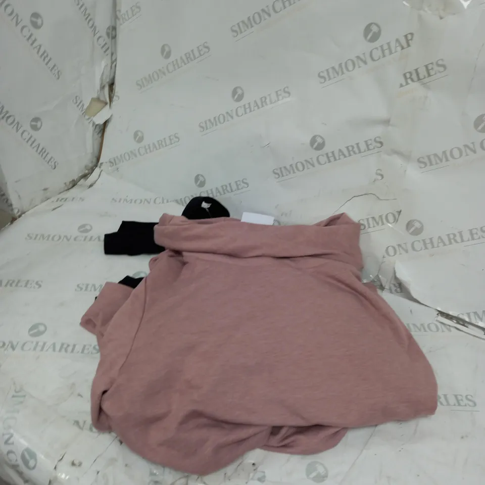 BOX OF ASSORTED CLOTHING ITEMS TO INCLUDE TOPS, SWEATERS, COATS ETC 