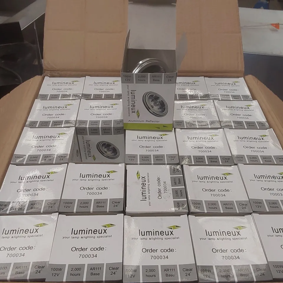 BOX CONTAINING APPROXIMATELY 50x LUMINEUX ALUMINIUM REFLECTORS