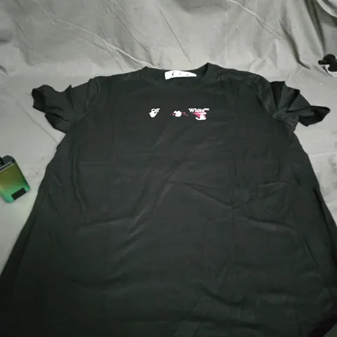 OFF-WHITE BLACK GRAPHIC T-SHIRT WITH PINK/WHITE BACK PRINT SIZE L