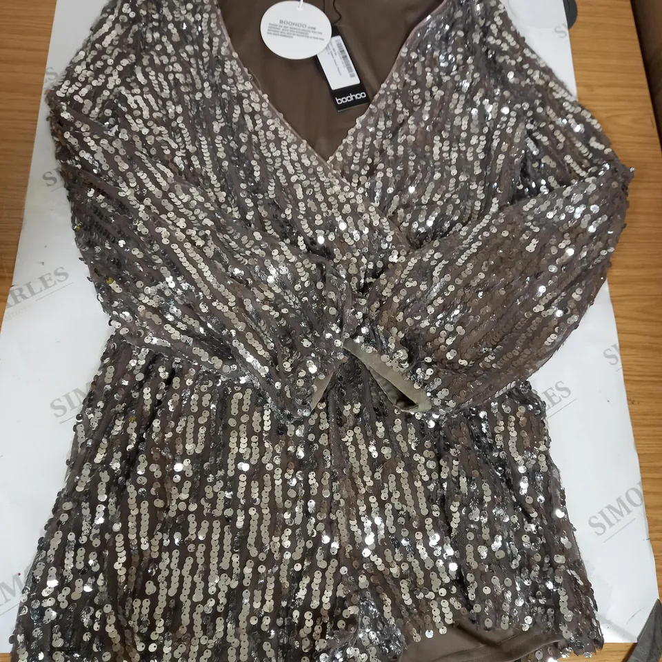 BOOHOO SEQUIN PLAYSUIT SIZE 14