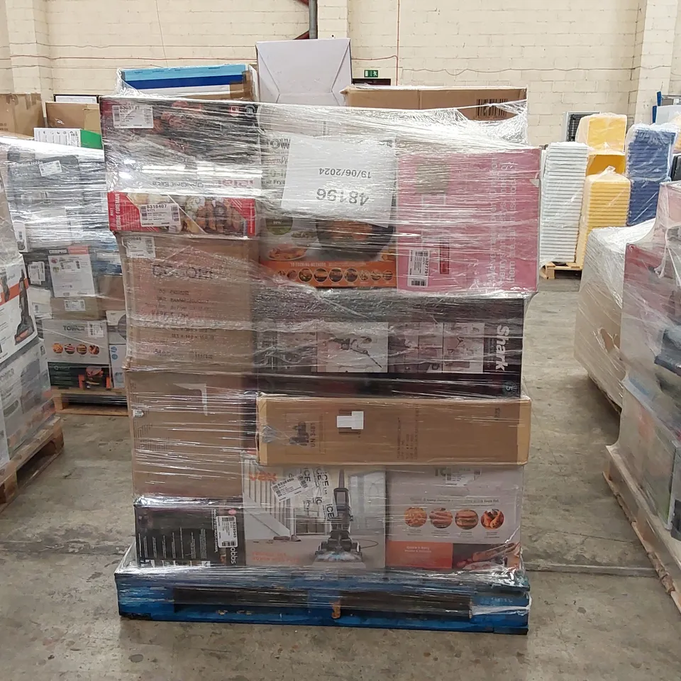 PALLET OF APPROXIMATELY 24 UNPROCESSED RAW RETURN HOUSEHOLD AND ELECTRICAL GOODS TO INCLUDE;