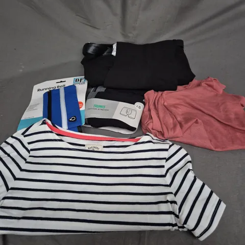 APPROXIMATELY 20 ASSORTED CLOTHING ITEMS IN VARIOUS SIZES TO INCLUDE - BOXERS , RUNNIG BELT , T-SHIRT ETC