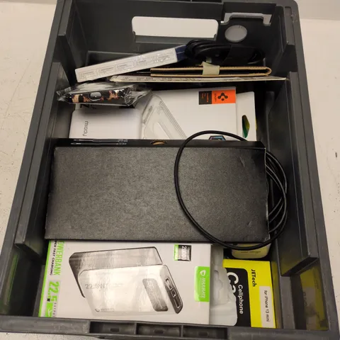 MIX OF APPROXIMATELY 20 ITEMS INCLUDING PORTABLE CHARGERS, PHONE CASES, SCREEN PROTECTORS ETC.