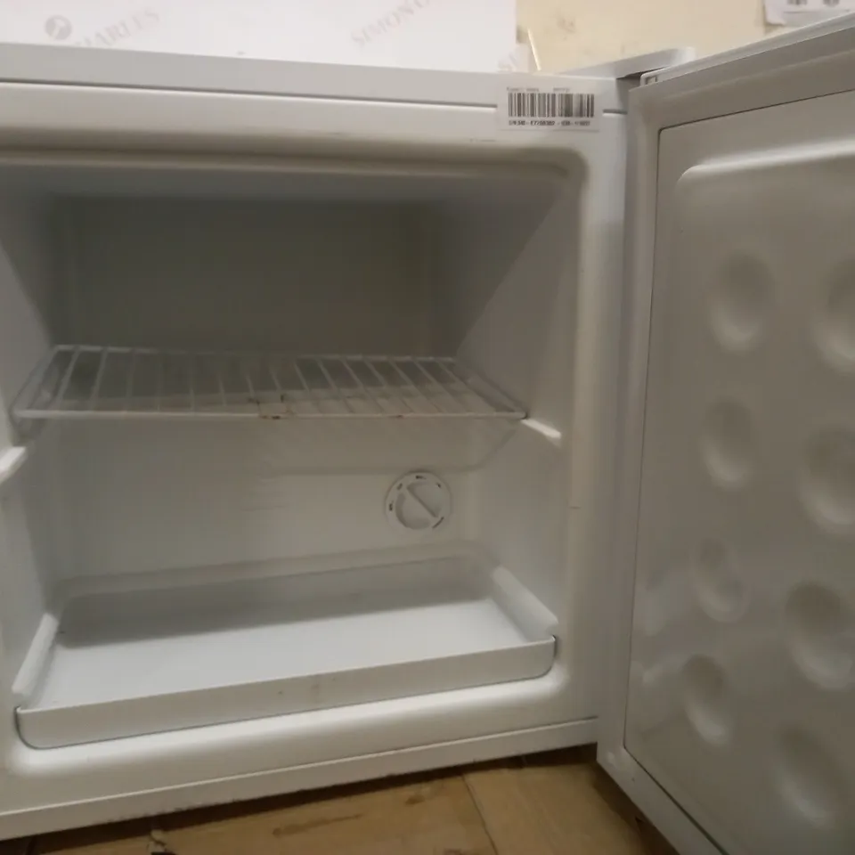 RUSSELL HOBBS RHTTFZ1 32L TABLE TOP F ENERGY RATING FREEZER WHITE, 32
