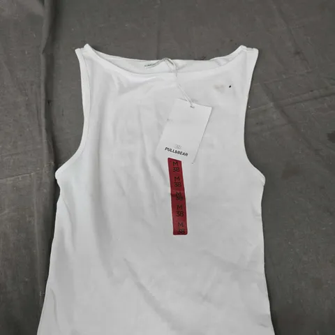 PULL&BEAR TRAINING VEST IN WHITE - M