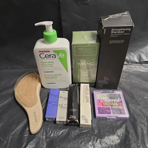 APPROXIMATEY 20 ASSORTED HEALTH AND BEAUTY PRODUCTS TO INCLUDE - SUNKISSED EYESHADOW - KIKO 3D HYDRA LIPGLOSSS - SONS STRENGTHENING SHAMPOO - ETC