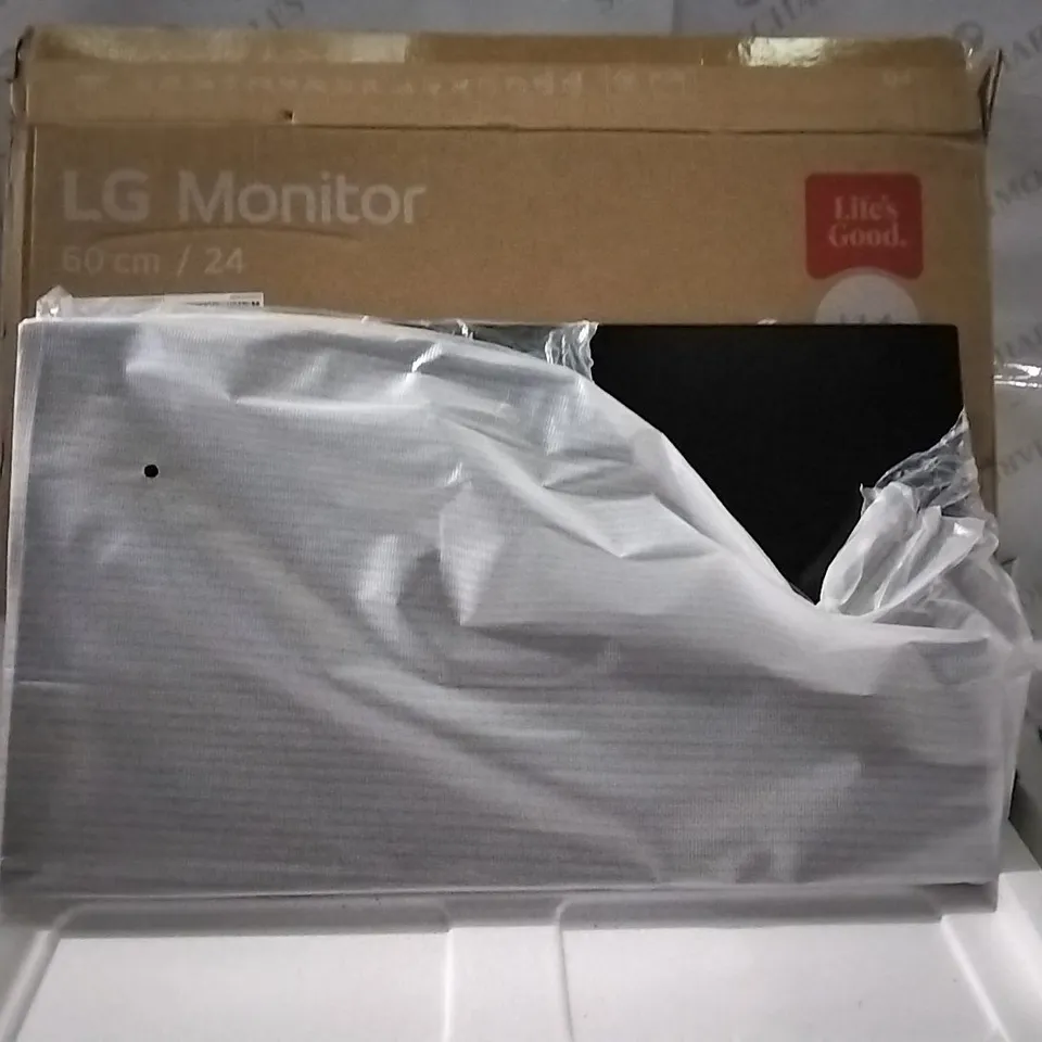 BOXED 60CM LG MONITOR 