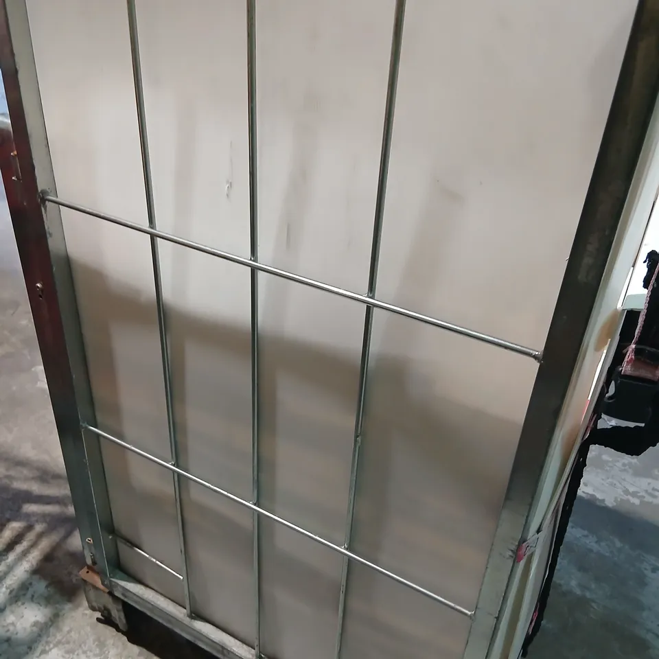 LARGE QUANTITY OF ASSORTED FICTION AND NON FICTION BOOKS