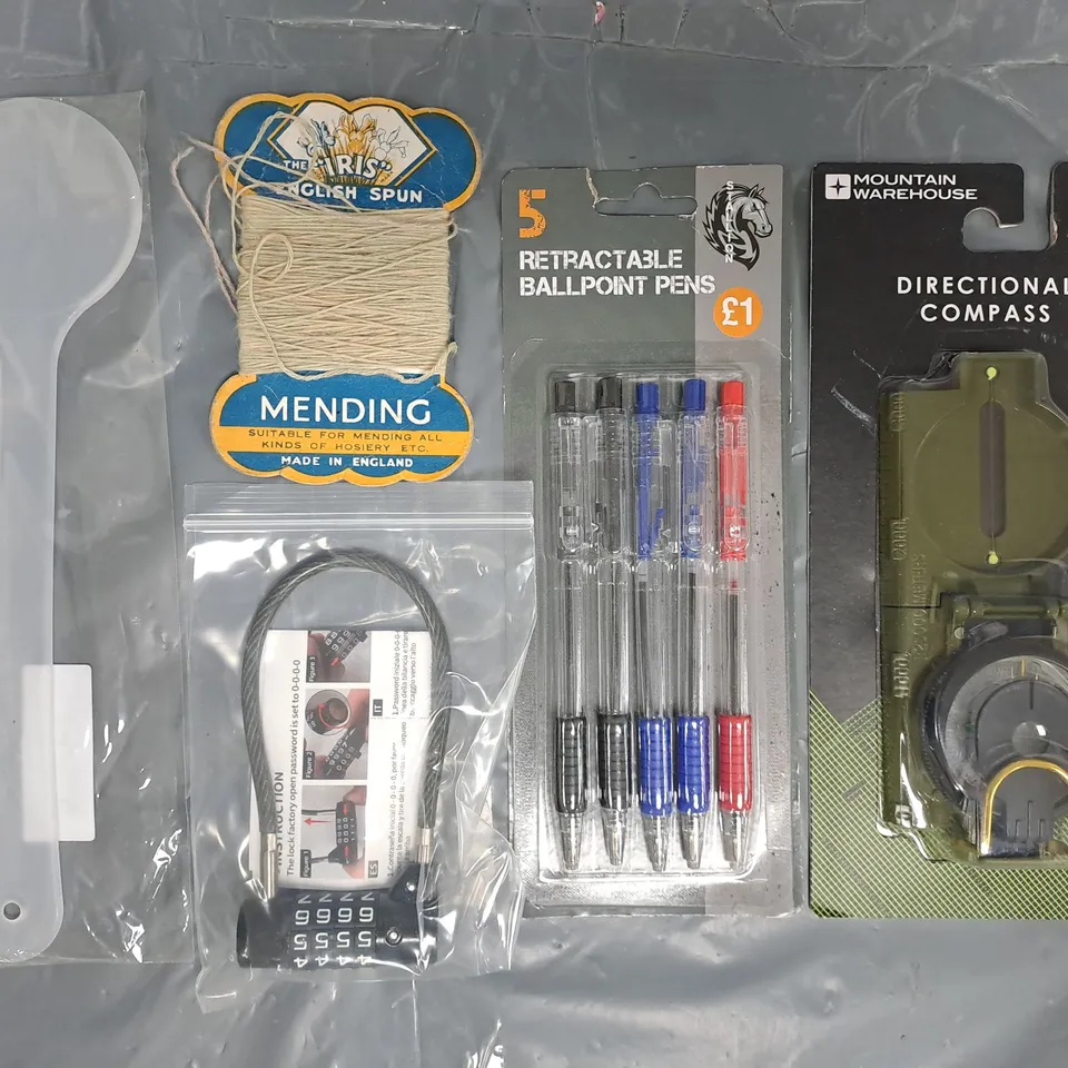 APPROXIMATELY 20 ASSORTED HOUSEHOLD ITEMS TO INCLUDE MOUNTAIN WAREHOUSE DIRECTIONAL COMPASS, BALLPOINT PENS, ETC