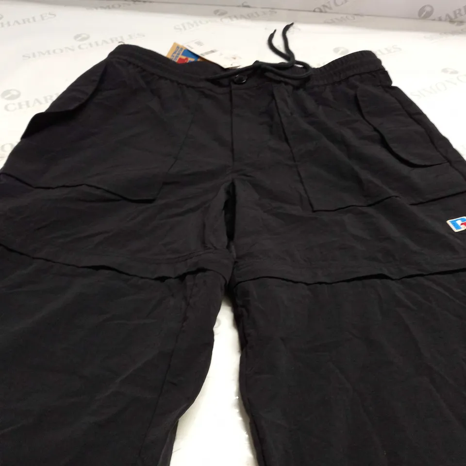 RUSSEL ATHLETIC NOVA NYLON CARGO TROUSER SHORTS IN BLACK - MEDIUM