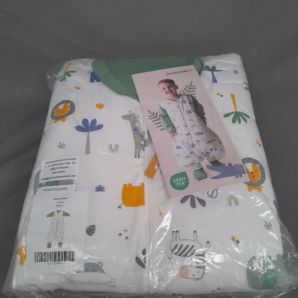 SLUMBERSAC BABY SLEEPING BAG WITH FEET IN GREEN JUNGLE 2.5 TOG SIZE S