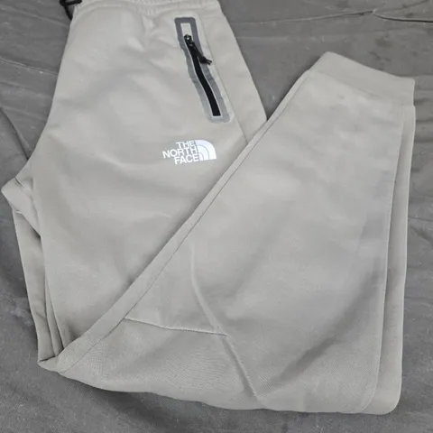 THE NORTH FACE LOGO JOGGERS, SAGE GREEN - UK SIZE S