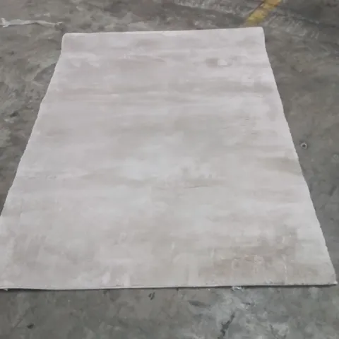 QUALITY DESIGNER AREA RUG - APPROXIMATELY 170X120CM