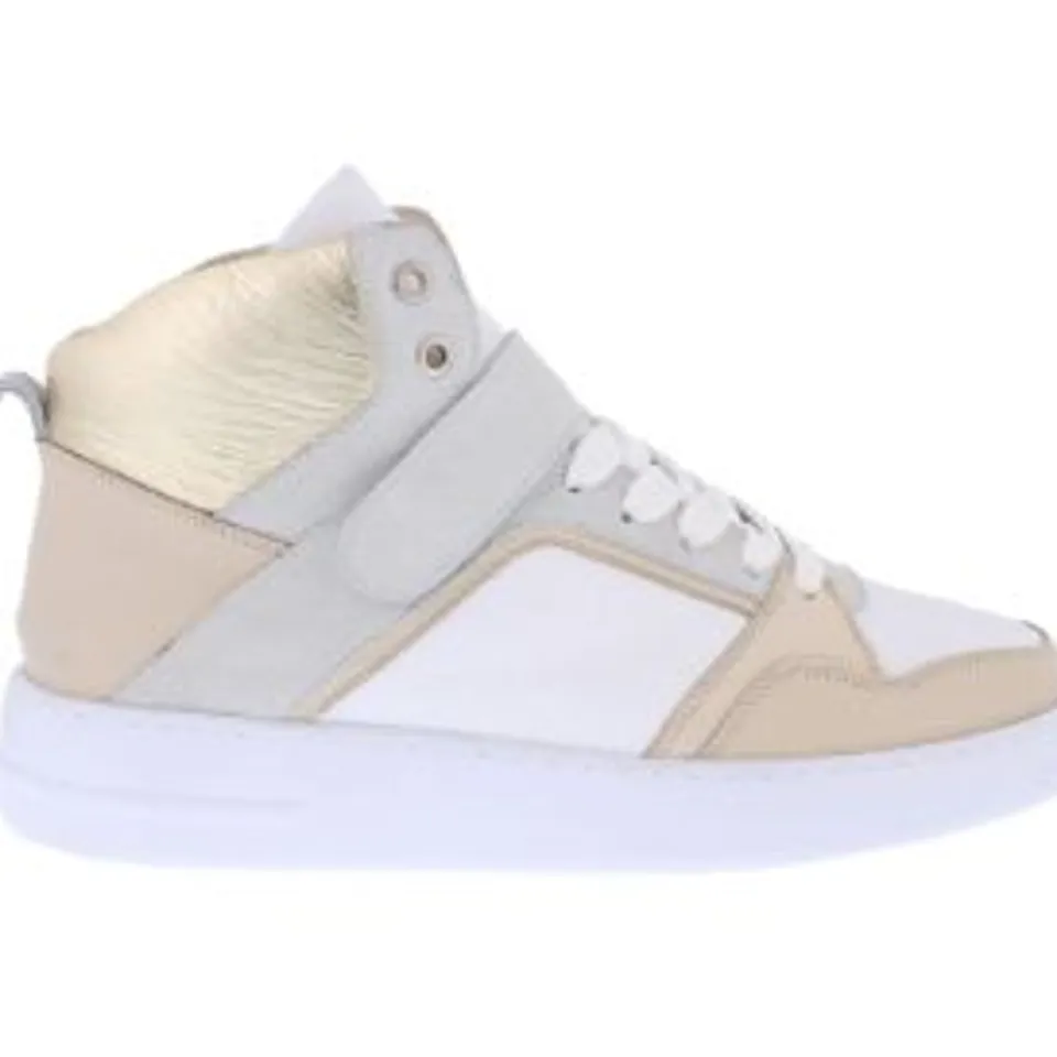 ADESSO ADALEE TRAINER GOLD RUSH SIZE 6
