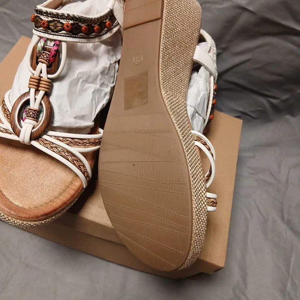 JO & JOE TRINIDAD WHITE SANDALS – UK SIZE 8