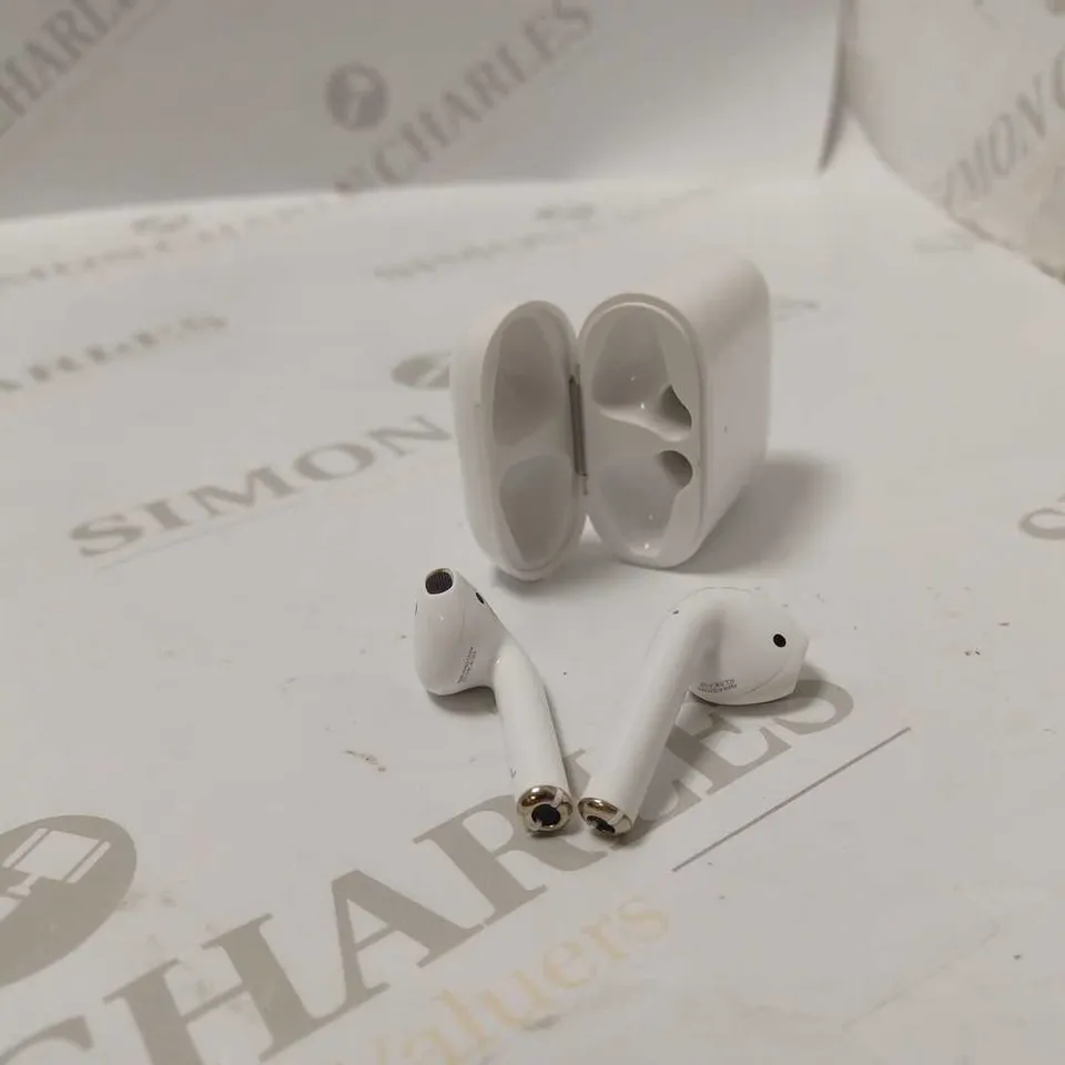 AIRPODS 2ND GENERATION