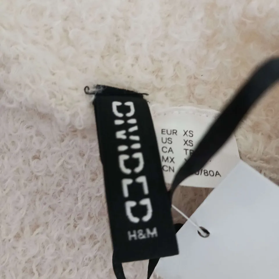 H&M DIVIDED KNITTED BUTTONED CARDIGAN SIZE EUR XS