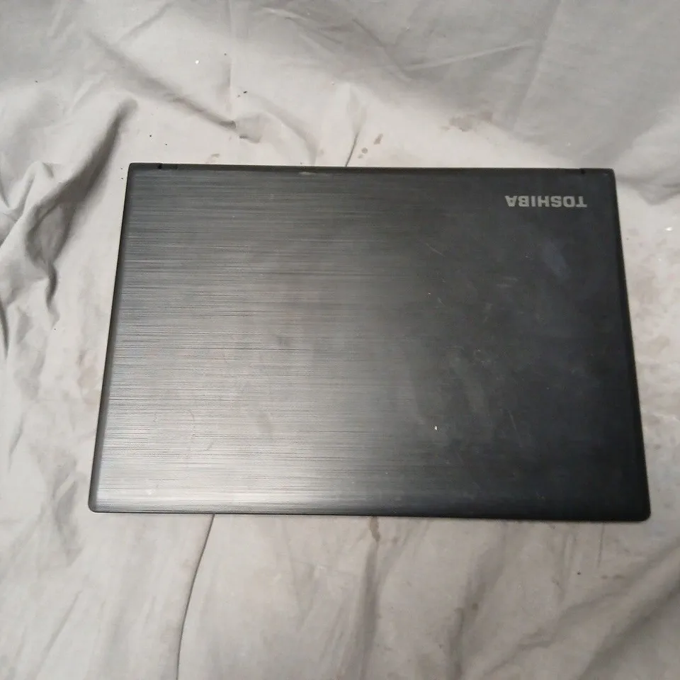 TOSHIBA SATELLITE PRO R40C LAPTOP 