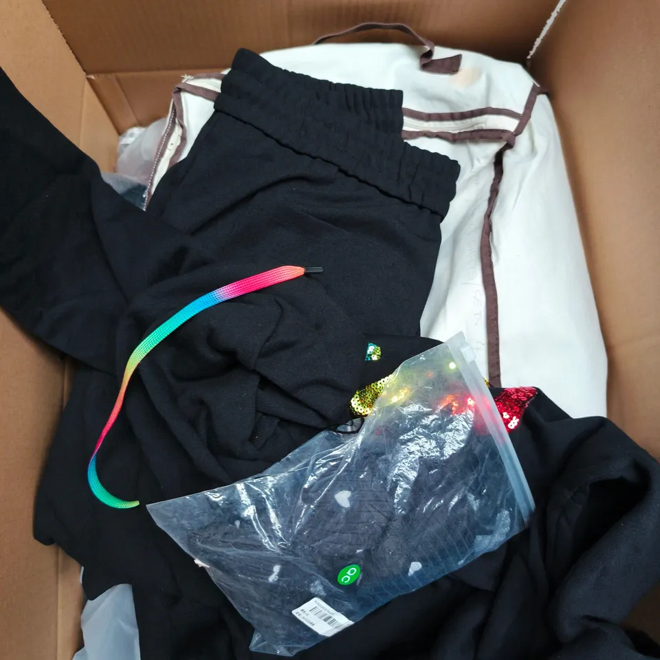 LARGE BOX OF APPROXIMATELY 25 ASSORTED CLOTHING ITEMS IN VARIOUS COLOURS, STYLES AND SIZES - COLLECTION ONLY