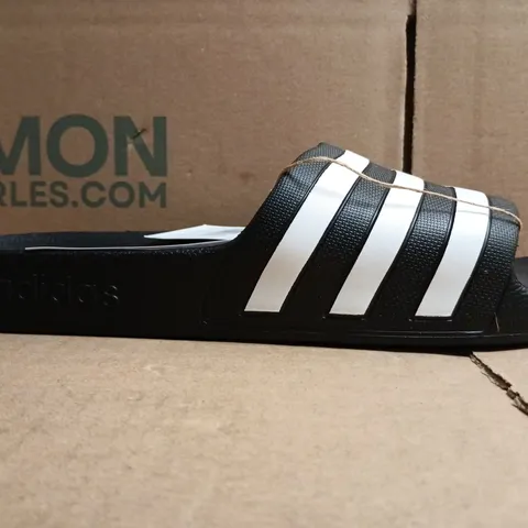 PAIR OF ADIDAS ADILETTE AQUA SLIDES IN BLACK/WHITE SIZE UK 11