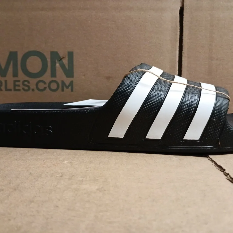 PAIR OF ADIDAS ADILETTE AQUA SLIDES IN BLACK/WHITE SIZE UK 11