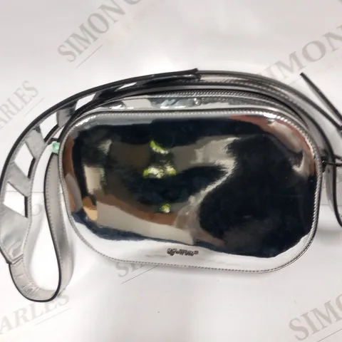 BOXED OFF-WHITE SILVER MIRROR CAMERA BAG