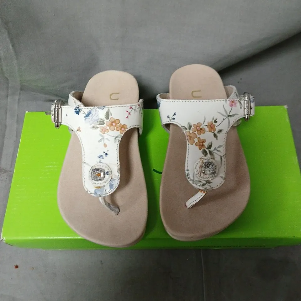 UNISA FLORAL SANDALS – WHITE FLORAL LEATHER SANDALS SIZE EU 25