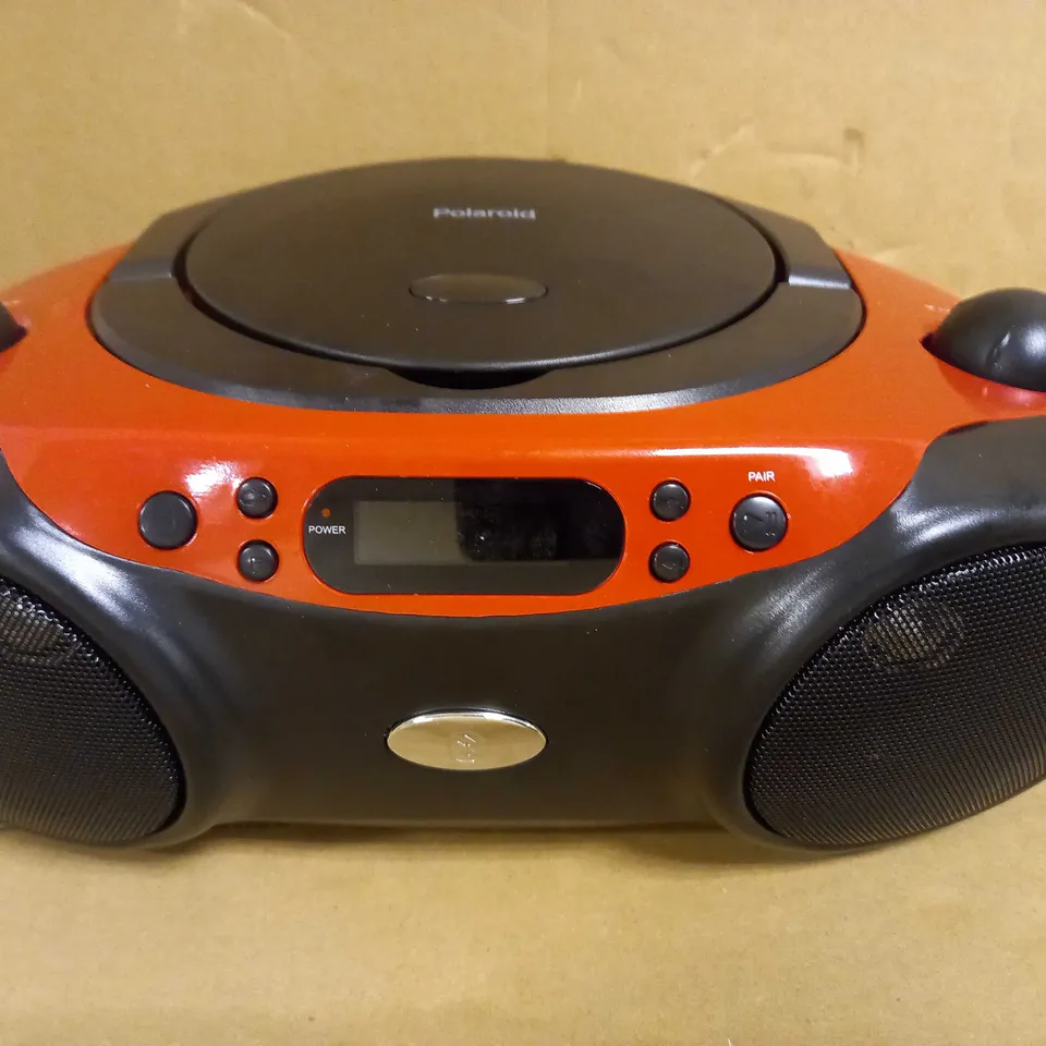 POLAROID BLUETOOTH CD BOOMBOX BLACK/RED