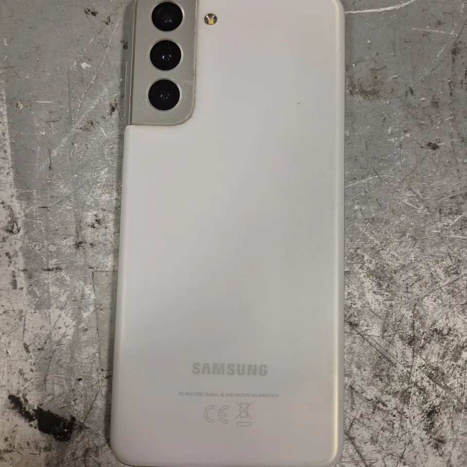 SAMSUNG GALAXY S21