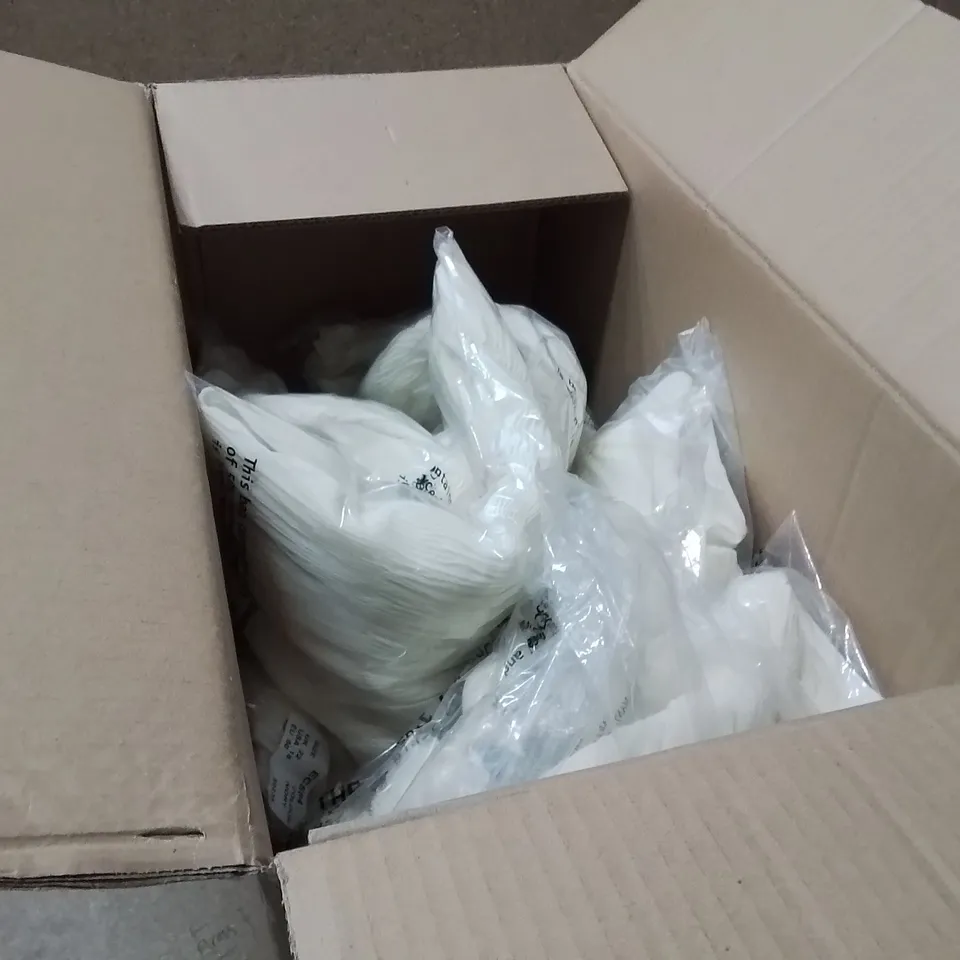 BOXED BRAND NEW APPROXIMATELY 10 JD WILLIAMS IVORY TEXTURED SHIRT SIZE 22