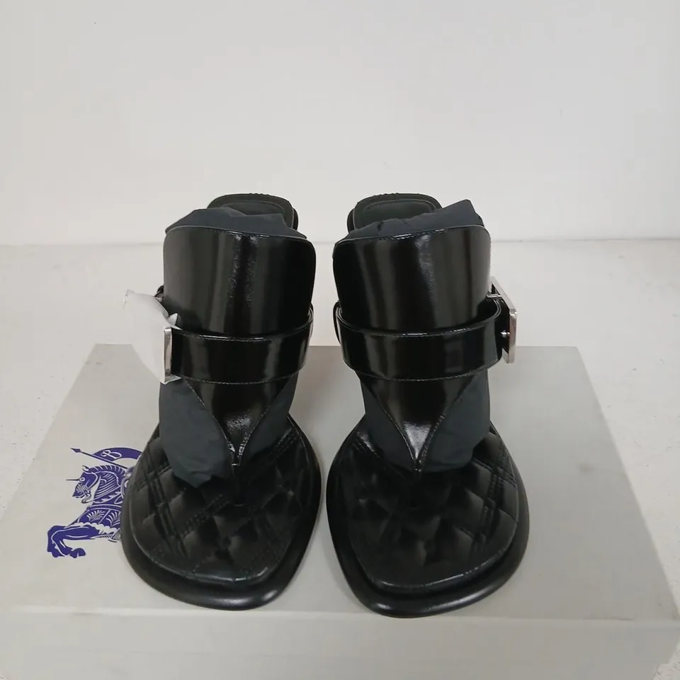 BURBERRY WOMEN'S LEATHER SANDALS – BLACK, UK4 (EU37)