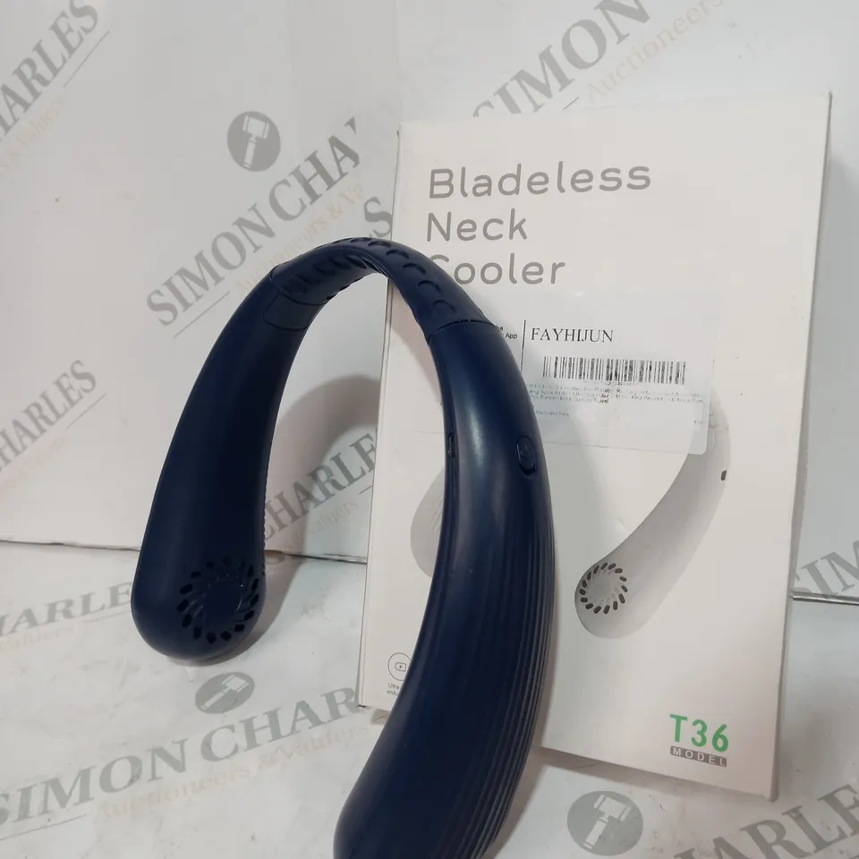 BOXED BLADELESS NECK COOLER IN BLUE