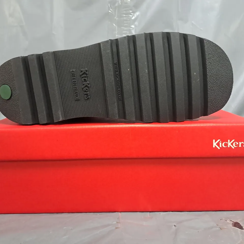 BOXED PAIR OF KICKERS SHOES IN BLACK SIZE UK 8