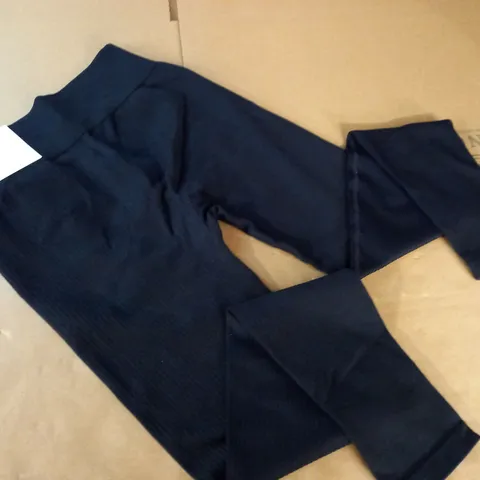 H&M MOVE TRAINING TIGHTS IN BLACK - EUR S