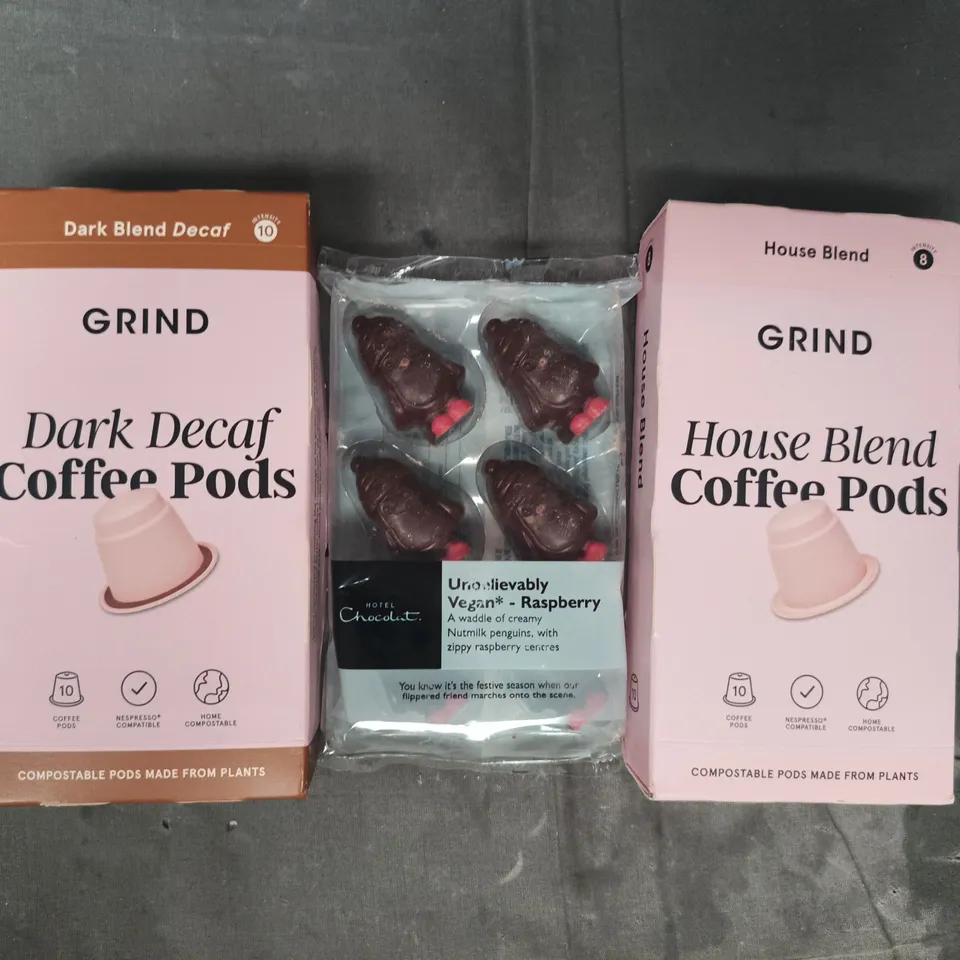 APPROXIMATELY 10 ASSORTED FOOD AND DRINK ITEMS TO INCLUDE GRIND COFFEE PODS, HOTEL CHOCOLAT, ETC